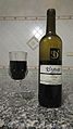 Bouteille de vin rouge Distinto, Tunisie 2011.jpg