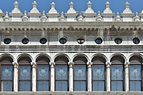 Procuratie vecie dettaglio finestre a Venezia.jpg