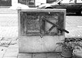 Denhaag Roma en Sinti monument- sokkel.jpg