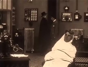 File:Judex - Episode 01 - L'Ombre mystérieuse (1916).webm
