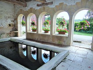 Old wash house Marmeaux France.jpg