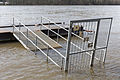 150403 DLRG Anlegesteg bei Hochwasser.jpg