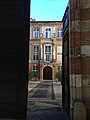 Hôtel de Nupces (entrée) - Toulouse.JPG