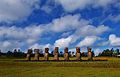 Los Moais de Akivi, Isla de Pascua.JPG