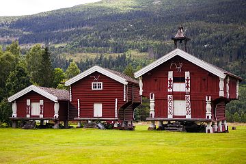Norvegian stabbur.jpg